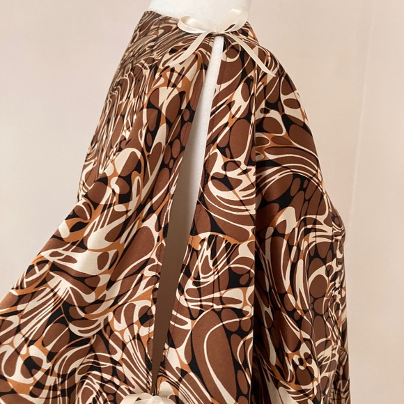 SILK HOLT RENFREW TOP - Picture 8 of 16